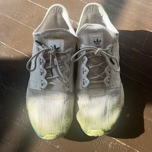 Adidas NMD_R1 V2